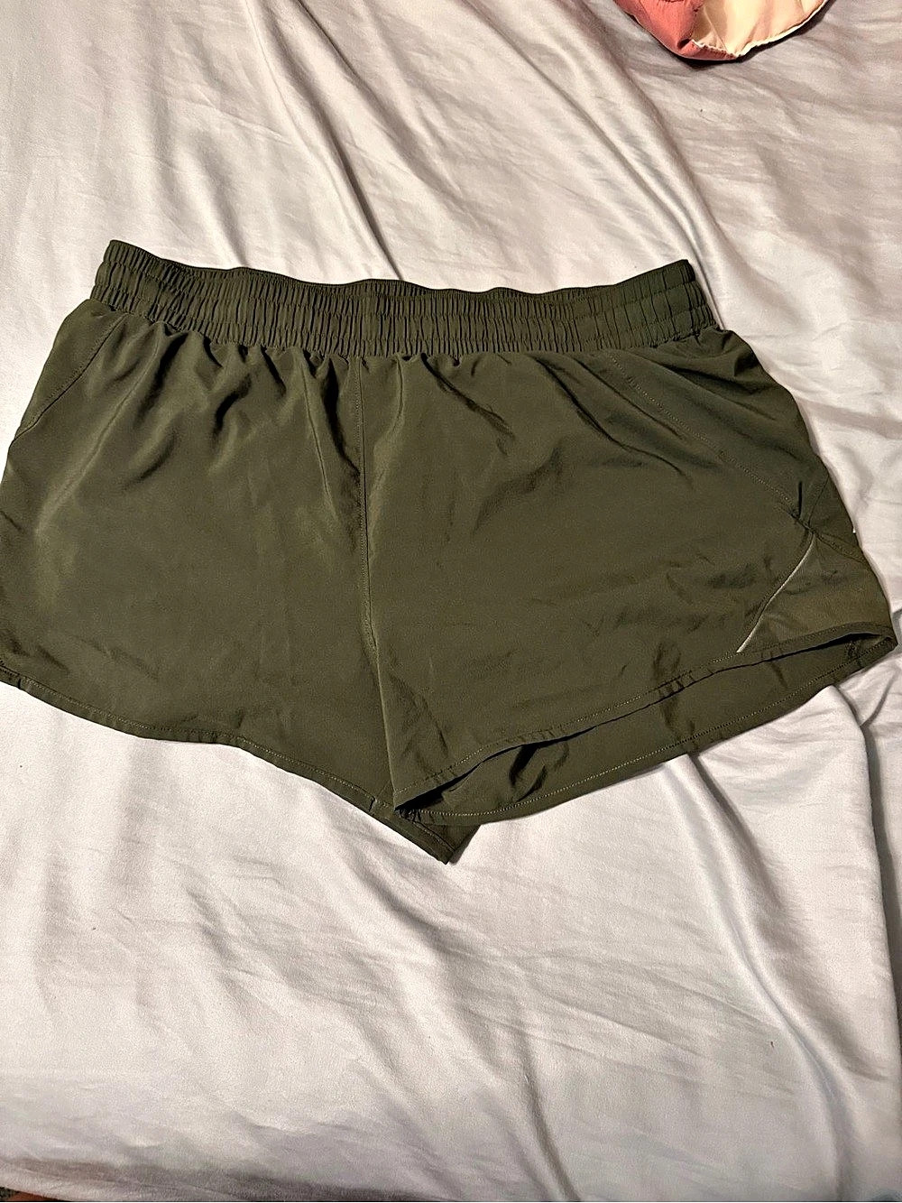 Athletic Shorts in Green Size XXL